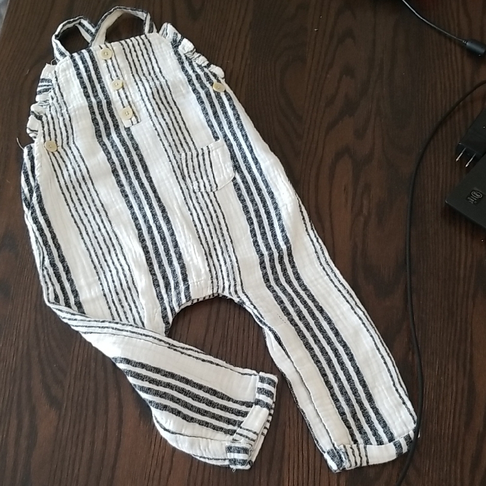 Jessica Simpson Black and White Striped Hirls Overalls. Size 24mth